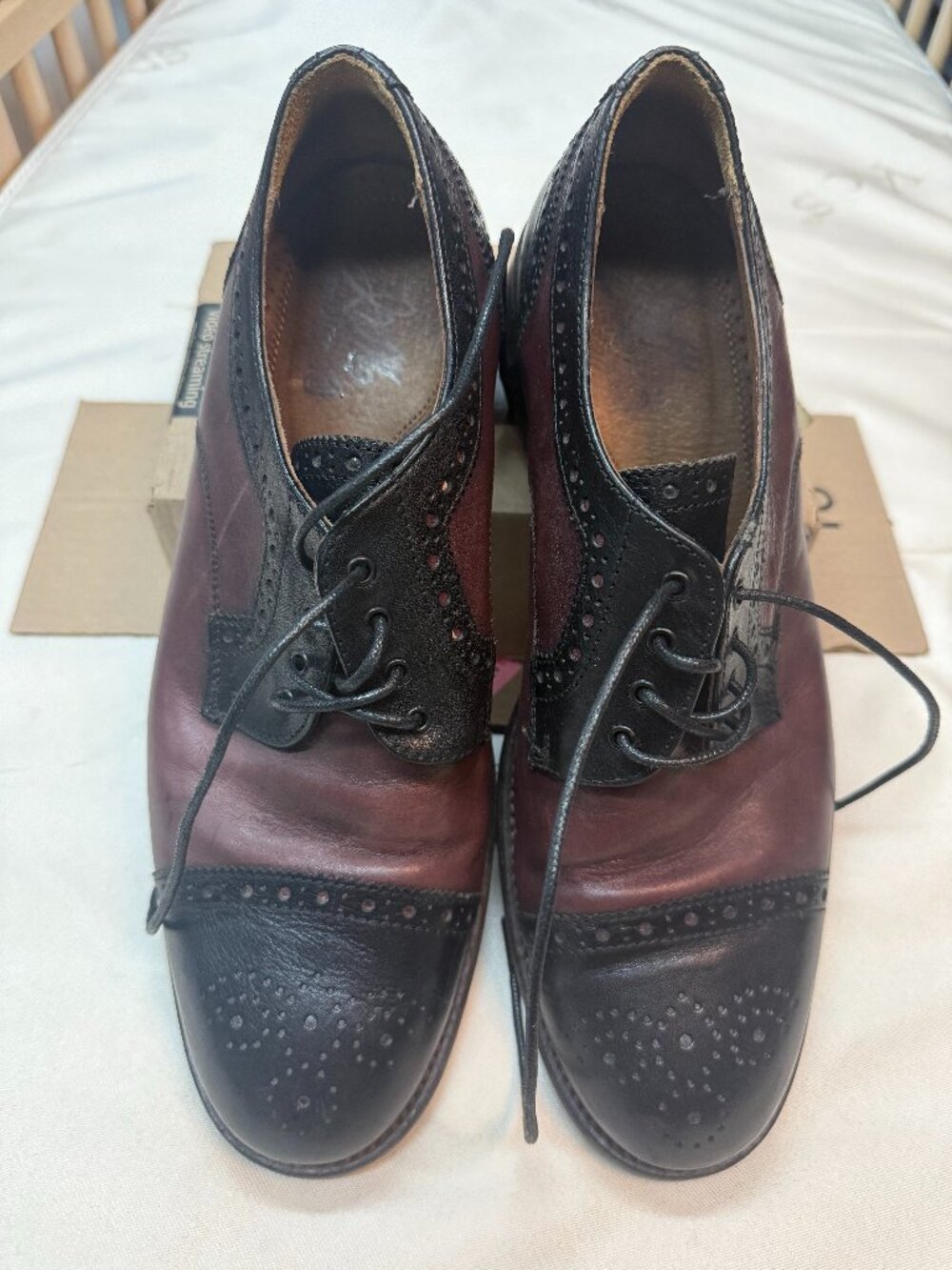 Johnston Murphy 1850 Black Burgundy Cap Toe Brogue Oxford 10M